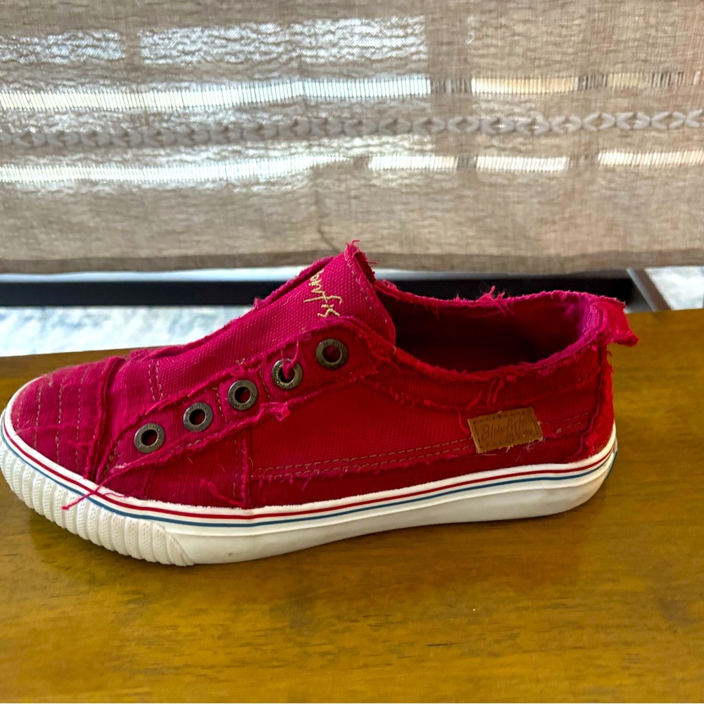 Blowfish Malibu Jester Red Color Washed Sneakers